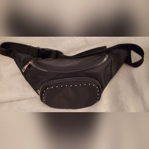 Fanny pack